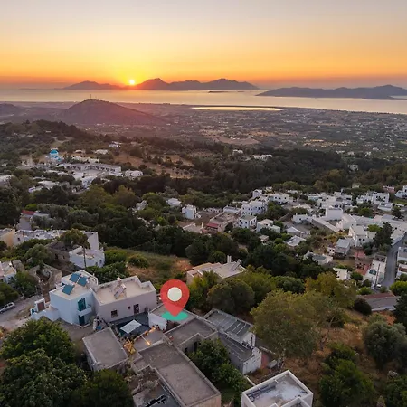 My νeighbor Totoro-sunset & Sea View-private Pool Апартаменты