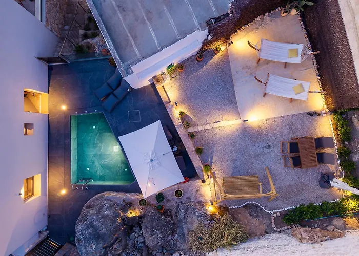 My νeighbor Totoro-sunset & Sea View-private Pool Asfendioú