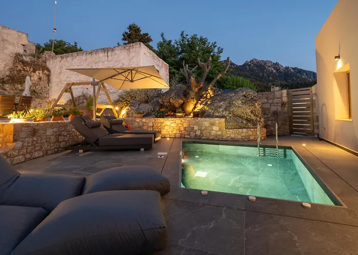 My Νeighbor Totoro-Sunset & Sea View-Private Pool Daire *